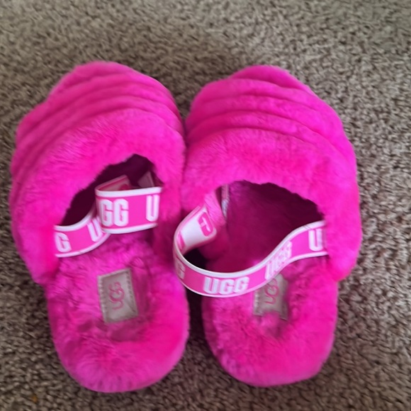💫UGG YEAH SLIDES💫 - Picture 2 of 3